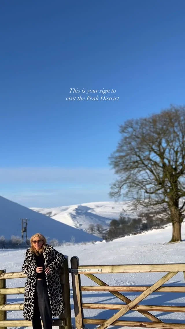 Derbyshire in Winter. #peakdistrict #wheeldontrees #derbyshire #england #holidaycottages #trendingaudio #englishcountryside #wheeldontreescottages #buxton #trending #nature #naturelover #naturelovers #snowday #snow